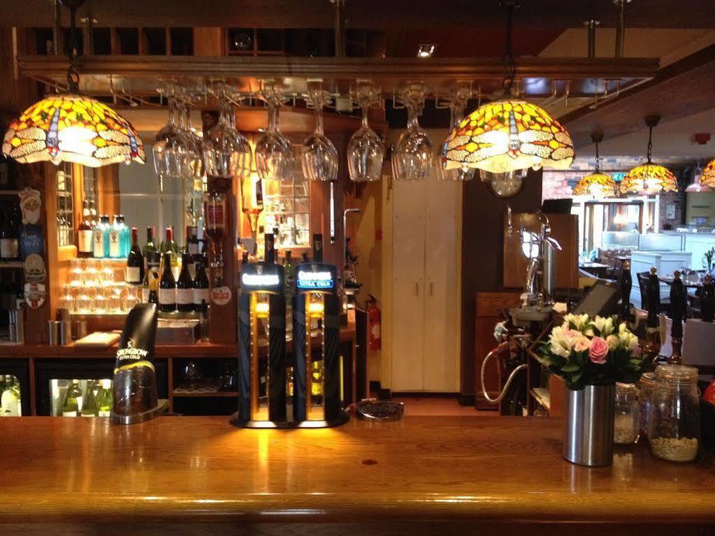 The Royal Oak, Kelsall Экстерьер фото