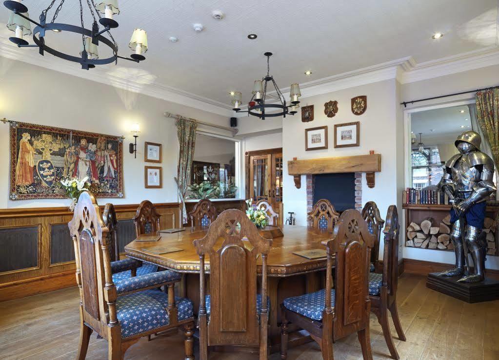 The Royal Oak, Kelsall Экстерьер фото